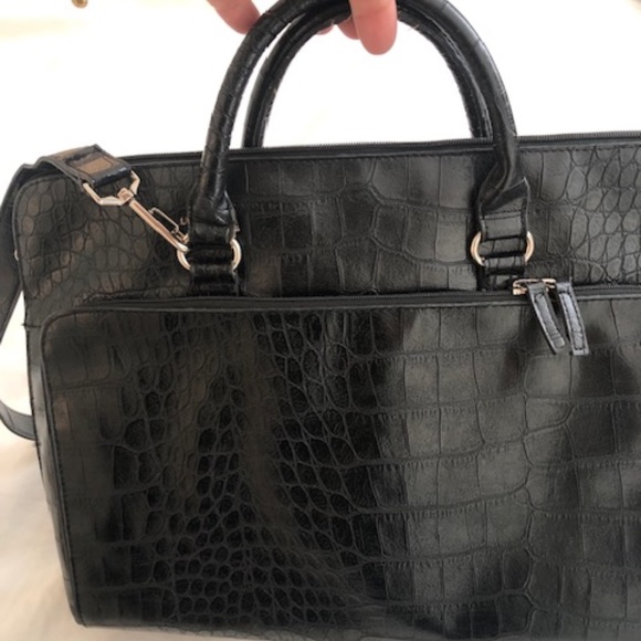 Bueno Collection Laptop/Messenger Bag Black Great Used Condition - Picture 2 of 10